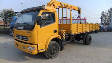 东风多利卡3.2吨随车吊 高效多能的专用汽车解决方案